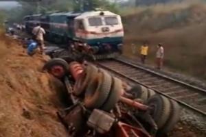 Lorry slips and falls off Konkan Railway's Ro-Ro train, no injuries