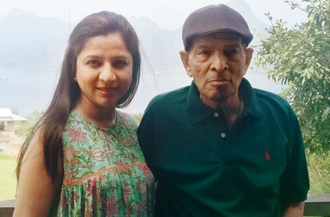Riddhi Doshi with her father