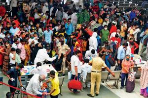 Mandatory COVID test: Queues at stations, open season on roads on Day 1