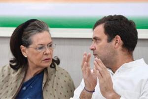 To avoid Delhi pollution, Sonia Gandhi arrives in Goa with Rahul