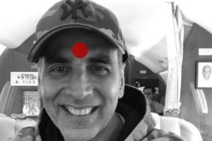 Akshay Kumar dons red bindi to promote Laxmii, Twitter fumes