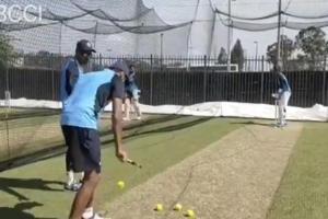 R Ashwin gives KL Rahul throwdowns using tennis racquet