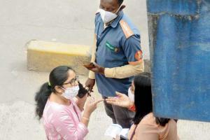 BMC to give free masks, after Rs 200 penalty from COVID-19 violators