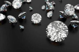2 labourers become millionaires as they unearth 2 diamonds