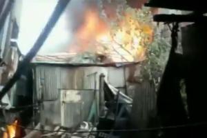 Mumbai: Fire breaks out at godown in Kurla West