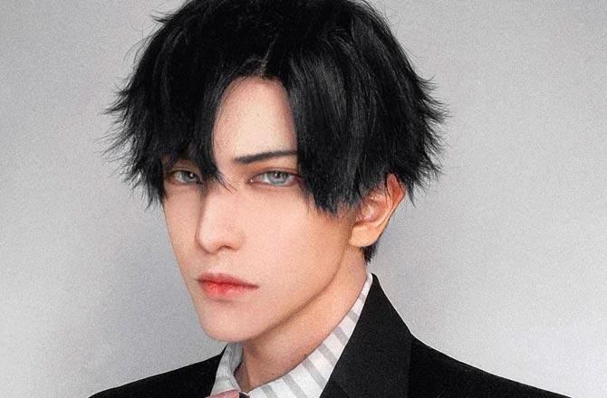 Instagram cosplayer heartthrob is actually a woman