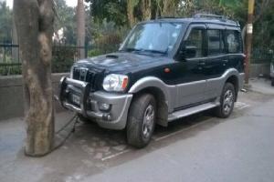 Anand Mahindra responds to picture of Mahindra SUV chained to tree