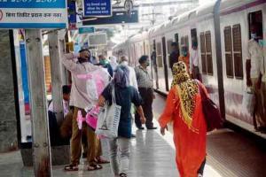 No local trains between Dombivli-Kalyan on weekend for over 4 hours