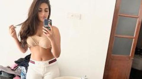 Nidhhi Agerwal indulges in bathroom selfie shoot; leaves netizens crazy