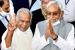 NDA leader Nitish Kumar stakes claim to form Bihar government