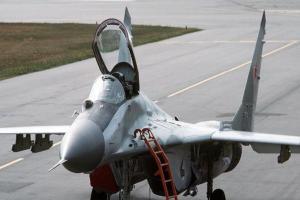 Navy finds some debris of crashed MiG-29K in Arabian sea