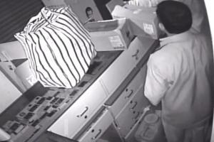 Mumbai Crime: Mobile phones worth Rs 22L stolen from store in Kandivli