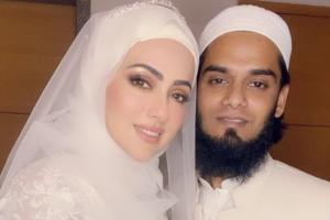 Sana Khan shares a new picture with husband, talks about 'halal love'