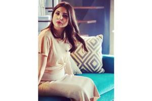 Anushka Sharma looks radiant as she flaunts baby-bump in latest post