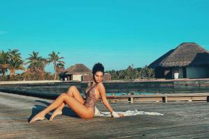 Tara Sutaria stuns in stunning monokini from holiday in Maldives