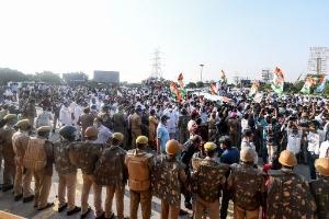 FIR against 500 Congress workers for taking out protest march