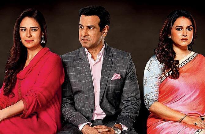 In 2018, Mona Singh forayed into the digital space with the web series Kehne Ko Humsafar Hain. The web show is a huge hit among the audience and already has three seasons and a fourth in the making. It stars Mona along with Ronit Roy, Gurdeep Kohli and others.