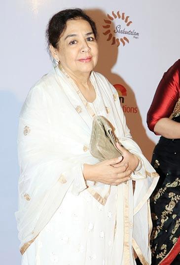 In her almost 50-year-long career, the seasoned actress has acted in over 110 films. Her last known role on the big screen was in 'Jawaani Jaaneman' (2020). Farida Jalal has also acted in famous television shows such as Shararat, Balika Vadhu, Ammaji Ki Galli. She has also acted in shows such as Love Shots, Mehram and Parchhayee, which released digitally.