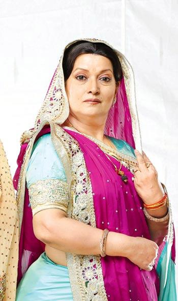 Seasoned actress Himani Shivpuri, who started her career in showbiz with the TV show Humrahi over 25 years ago, has featured in several shows like Hasratein and Ghar Ek Sapna and movies like Hum Aapke Hain Koun..!, Dilwale Dulhania Le Jayenge and Pardes. But it was her role of Rifat Bii in Karan Johar's Kuch Kuch Hota Hai which made her quite popular among the 1990s kids. She is now seen in Astitva... Ek Prem Kahani as Radha Ji.