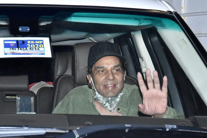 Dharmendra also tweeted, 