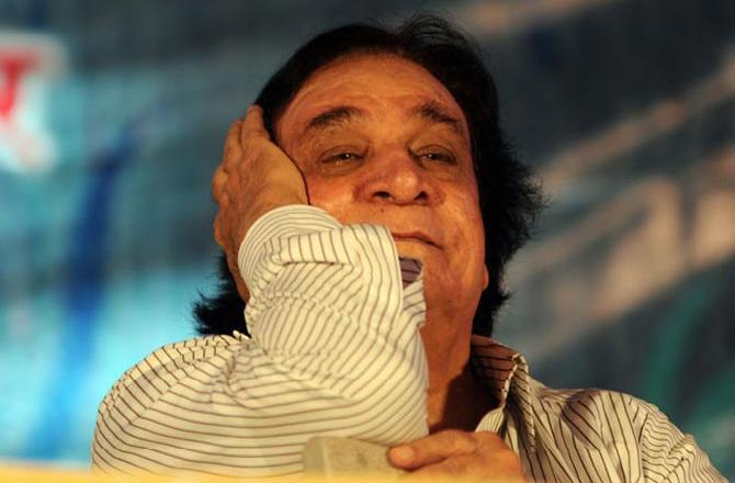 His first attempt at comedy was with Himmatwala and Aaj Ka Daur. He started doing comedy roles from 1989 onwards, with films like Sikka, Kishen Kanhaiya, Hum, Ghar Parivar, Bol Radha Bol and continued through the nineties with comedy roles in Aankhen, Taqdeerwala, Main Khiladi Tu Anari, Dulhe Raja, Coolie No.1, Saajan Chale Sasural, Sooryavansham, Judaai, Aunty No.1, Bade Miyan Chote Miyan, among many others. Even in the early 2000s, he attempted versatile roles with films like Akhiyon Se Goli Maare, Chalo Ishq Ladaaye, Suno Sasurjee, Yeh Hai Jalwa and Mujhse Shaadi Karogi.