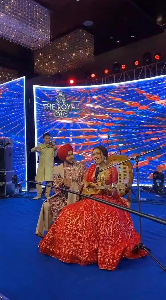 For the reception, Neha Kakkar dedicated a few love songs for her husband Rohanpreet. She was seen wearing a red lehenga, which truly reminded us all of Priyanka Chopra Jonas' outfit. We wish the duo a happy married life.