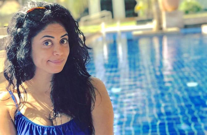 Born on February 15, 1981, television actress Kavita Kaushik, best remembered as Inspector Chandramukhi Chautala in the television show F. I. R, hails from Delhi. Her father was a CRPF officer. The actress graduated from the Indraprastha College of Women in Philosophy. (All photos/Kavita Kaushik's Instagram account)