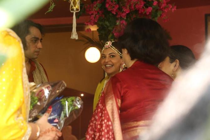 On Wednesday, the actress had shared pictures of her Mehendi ceremony. Dressed in a pretty pastel outfit, Kajal looked extremely happy and vibrant.