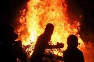 Husband of village head set ablaze in Amethi