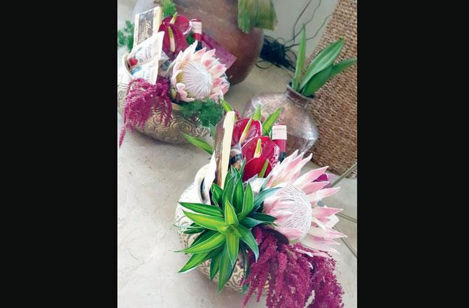 Buy bespoke floral décor