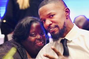 Jamie Foxx mourns death of his sister