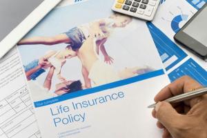 Man defrauds LIC by faking wife's death, claims Rs 15 lakh of insurance