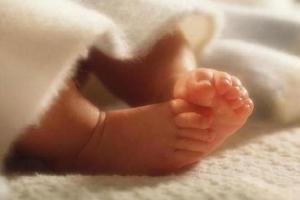 Woman loses unborn child after man kicks her in stomach over Rs 10,000