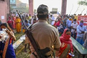 Mob vandalises SP's office, attacks police station in Bihar's Munger