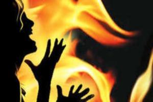 UP: 35-year-old woman tries to burn self in front of Vidhan Sabha