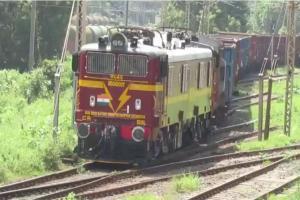 Now, Central Railway gets battery-operated engines