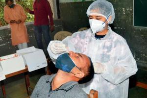 Mumbai's new COVID-19 cases, growth rate rise again