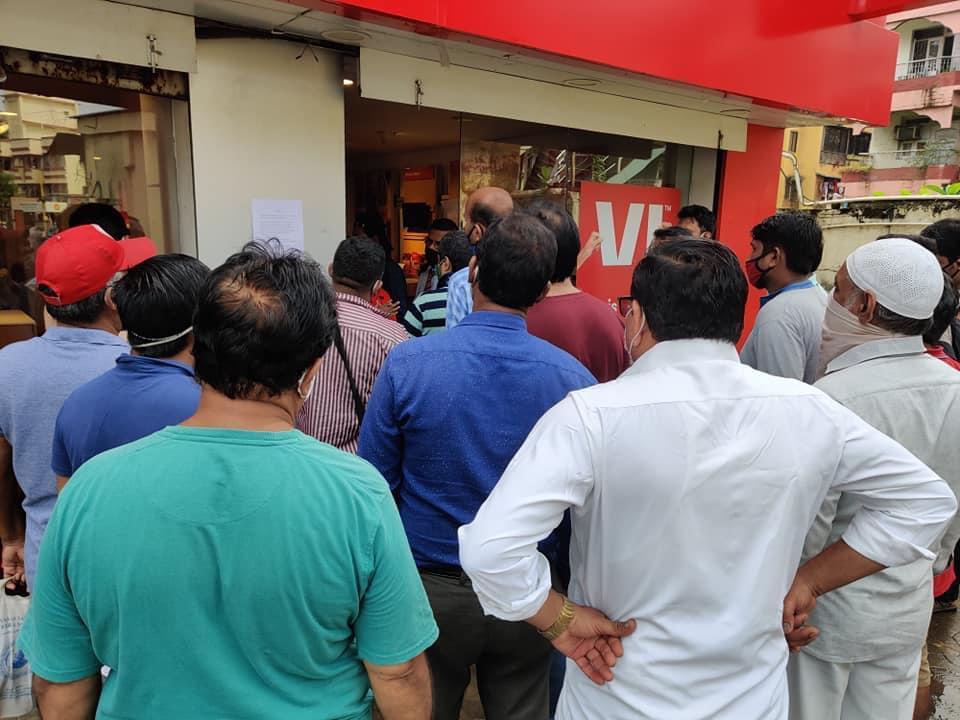 Crowd at store