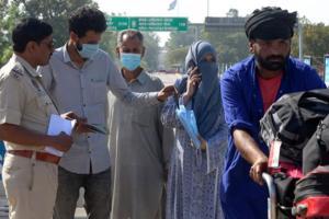 139 Indians stranded in Pakistan return via Attari-Wagah border