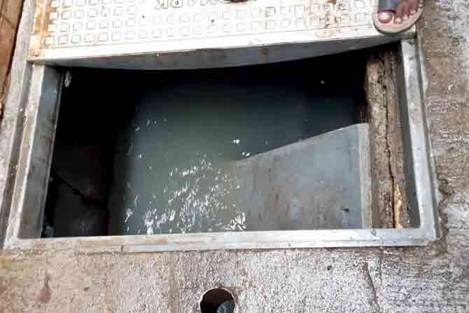 The manhole she allegedly fell into. PIC/Rajesh Gupta