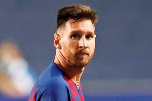 Lionel Messi wants to end Barcelona dispute, calls for unity