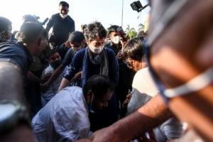 'How dare he?' Maha BJP leader on cop manhandling Priyanka Gandhi