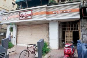 'Will not open restaurants in this scenario, don't want to take a risk'