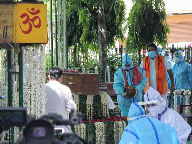 In photo: Abhijit Mukherjee performs the final rites of his father and late Congress leader Pranab Mukherjee.