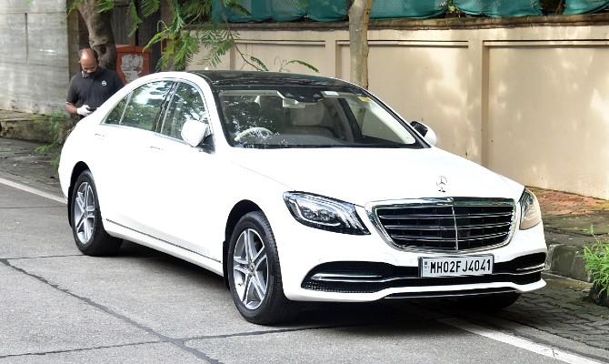 Abhishek Bachchan, last month in July, was tested positive for COVID-19 along with father Amitabh Bachchan, daughter and wife Aaradhya Bachchan and Aishwarya Rai Bachchan respectively. He was tested negative later and the actor came back home hale and hearty.