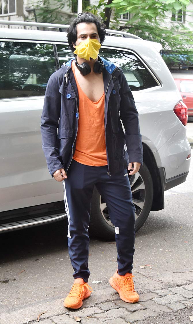 Earlier that day, Varun Dhawan was spotted wearing his gym gear in the same vicinity. Speaking about his project, a source revealed, 