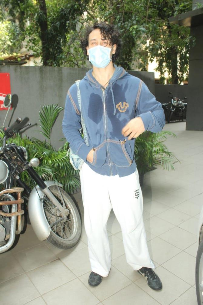 Tiger Shroff was also snapped in the city. The actor, on the work front, will be next seen in Heropanti. He was last seen on screen in Baaghi 3 directed by Ahmed Khan. The third instalment of the Baaghi franchise opened to good collections before being discontinued owing to the lockdown.