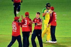 T20 International: England clinch last-ball thriller against Australia