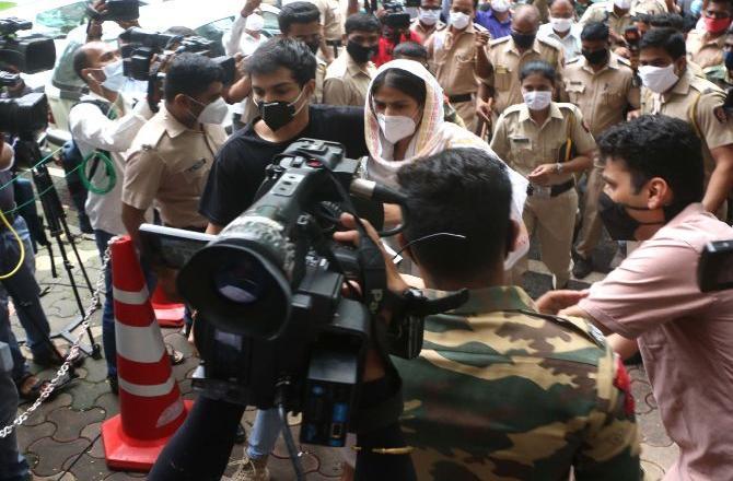 A few days after the apex court's decision, the CBI team arrived in Mumbai and began their investigation. The agency began the investigation with the reconstruction of Sushant's suicide at his house in Mount Blanc building in Bandra. Amid the ongoing investigation of the CBI, the Narcotics Control Bureau (NCB) filed a criminal case against Rhea and others in order to probe their alleged dealings in banned drugs.