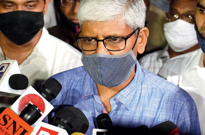 While the Narcotics Control Bureau opposed Rhea's bail application, they did not seek her custody as they claimed to be 'satisfied' with her statements. As per the NCBs remand application, Rhea was arrested based on statements given by Showik Chakraborty, Samuel Miranda, and Deepesh Sawant. All of them confessed to procuring drugs for Rhea and Sushant, and in their statements, they also mentioned that the duo used to give them instructions.